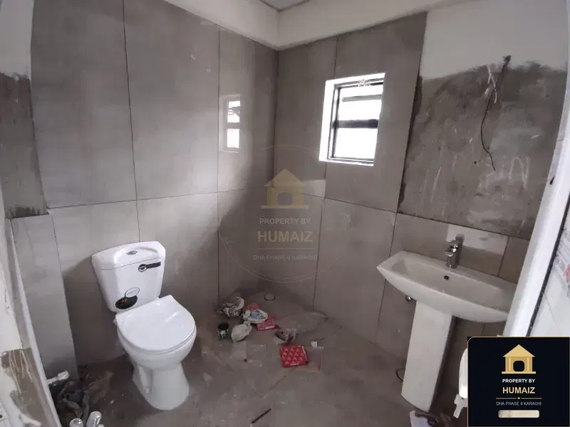 3-Bedroom Luxury Apartment (Basement, 3 Bath, Suite 24) on Al-Murtaza Commercial For Sale in DHA Phase 8 Karachi — Photograph 3