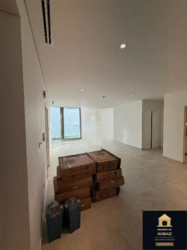 2-Bedroom Luxury Apartment (Sea Facing, 3 Bath, Suite 21) at The Views For Rent in DHA Phase 8 Karachi — Photograph 15