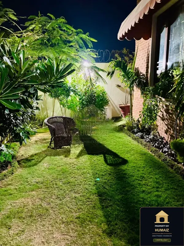 500 Sq. Yd. 6-Bedroom Luxury Villa (Basement, 7 Bath, Residence 11) in DHA Phase 8 For Sale in DHA Phase 8 Karachi — Photograph 21