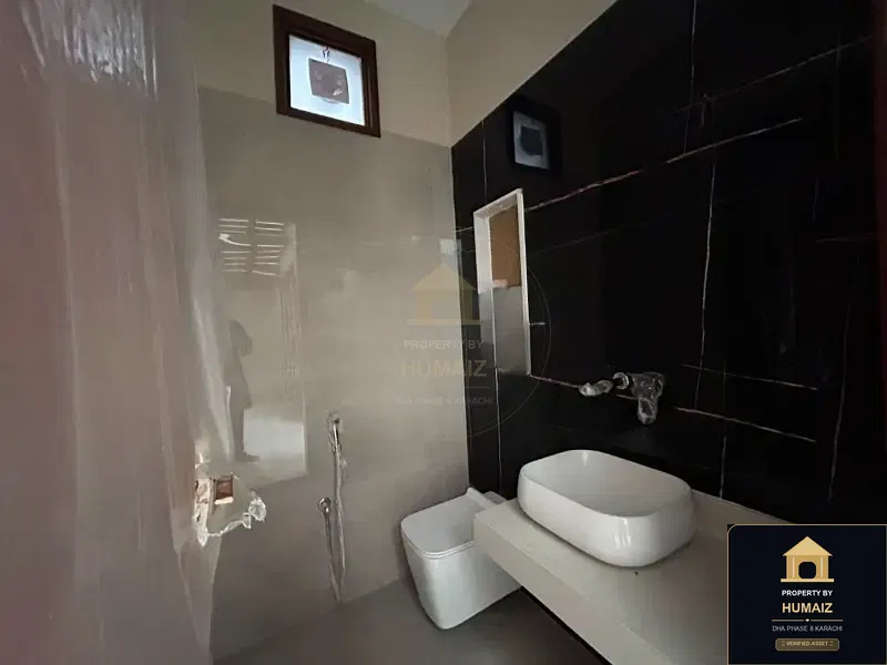 300 Sq. Yd. 5-Bedroom Luxury Villa on Khayaban-e-Sahil For Sale in DHA Phase 8 Karachi — Photograph 23