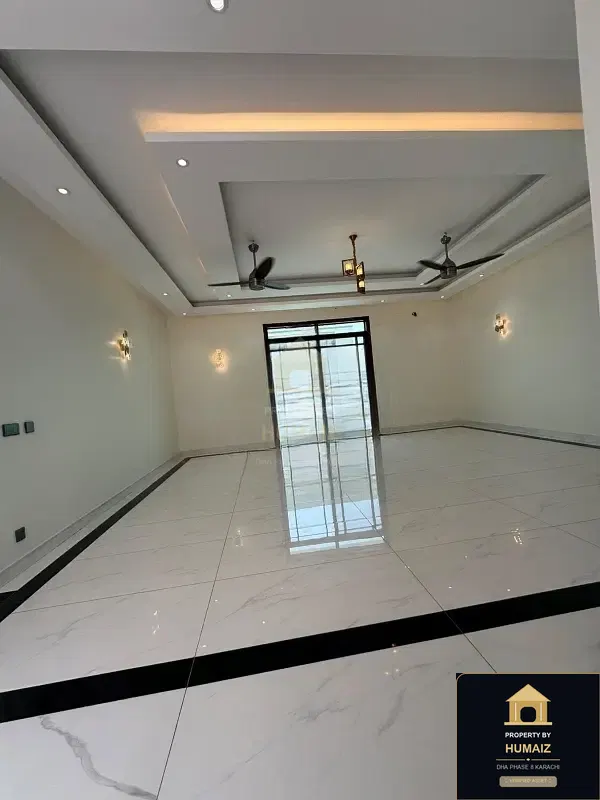 666 Sq. Yd. 5-Bedroom Luxury Villa on Khayaban-e-Ittehad For Sale in DHA Phase 8 Karachi — Photograph 21
