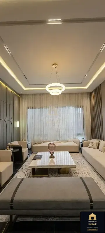 1,000 Sq. Yd. 7-Bedroom Luxury Villa (Private Pool, Residence 13) in DHA Phase 8 For Sale in DHA Phase 8 Karachi — Photograph 4