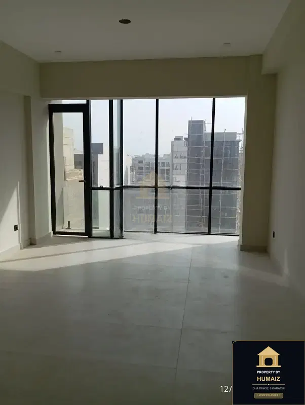 131 Sq. Yd. Corporate Office Space on Zulfiqar Commercial For Rent in DHA Phase 8 Karachi — Photograph 10