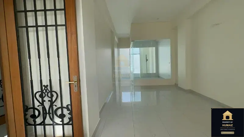 59 Sq. Yd. Corporate Office Space on Al-Murtaza Commercial For Rent in DHA Phase 8 Karachi — Photograph 4
