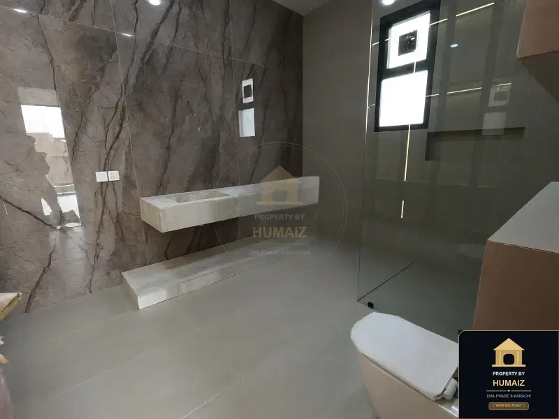 1,000 Sq. Yd. 11-Bedroom Luxury Villa in Zone A For Sale in DHA Phase 8 Karachi — Photograph 11