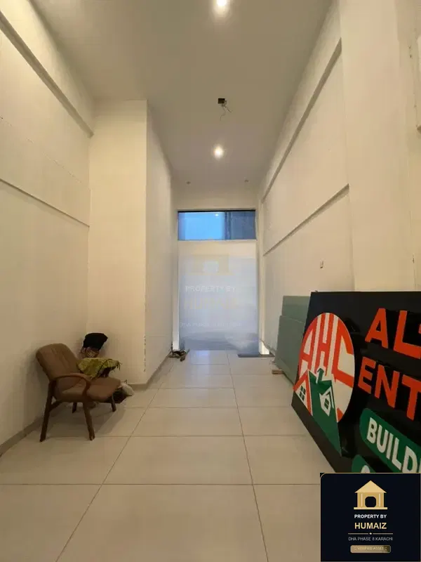 58 Sq. Yd. Commercial Retail Shop on Zulfiqar Commercial For Sale in DHA Phase 8 Karachi — Photograph 2
