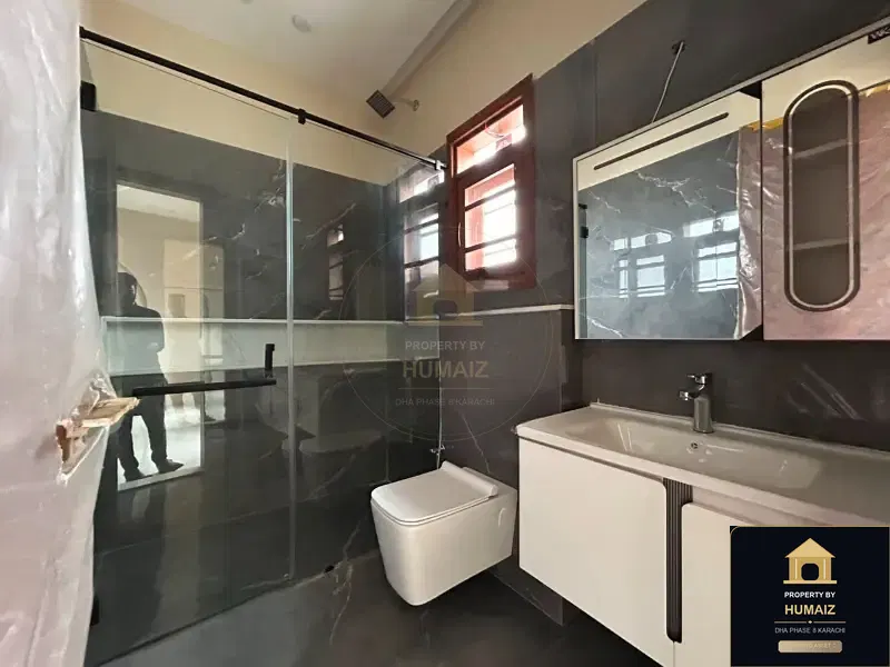 300 Sq. Yd. 5-Bedroom Luxury Villa on Khayaban-e-Sahil For Sale in DHA Phase 8 Karachi — Photograph 10
