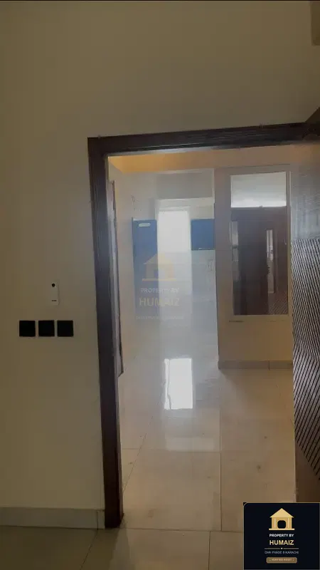 3-Bedroom Luxury Apartment (Brand New, 3 Bath, Suite 2) on Zulfiqar Commercial For Sale in DHA Phase 8 Karachi — Photograph 3