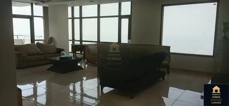 4-Bedroom Luxury Apartment (Sea Facing, 5 Bath, Suite 5) at Pearl Towers For Rent in DHA Phase 8 Karachi — Photograph 9