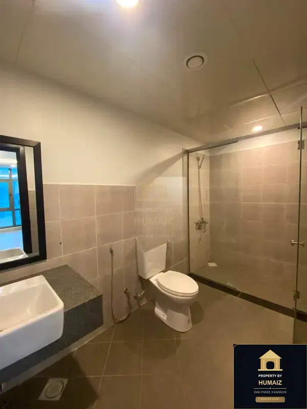 3-Bedroom Luxury Apartment (Brand New, 5 Bath, Suite 1) at Pearl Towers For Sale in DHA Phase 8 Karachi — Photograph 20