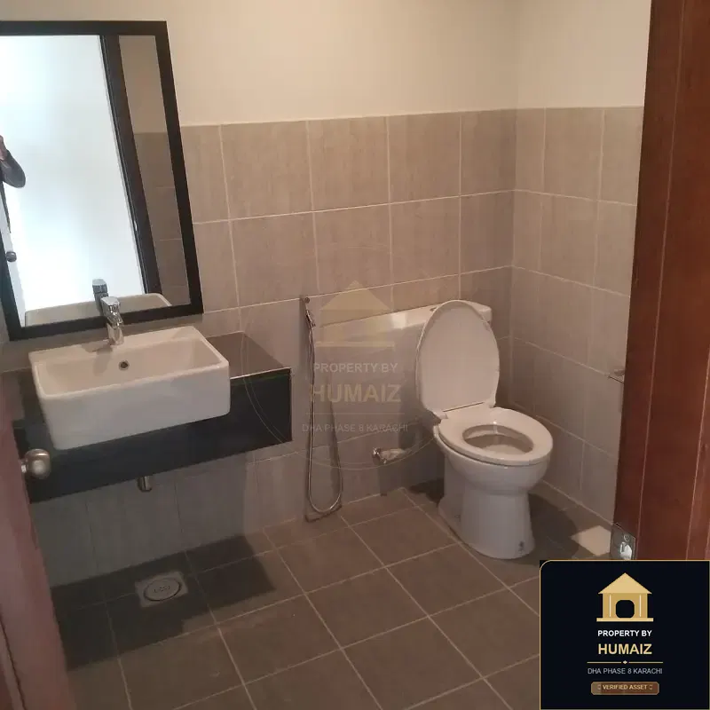 2-Bedroom Luxury Apartment (Sea Facing, 4 Bath, Suite 9) at Reef Towers For Sale in DHA Phase 8 Karachi — Photograph 19