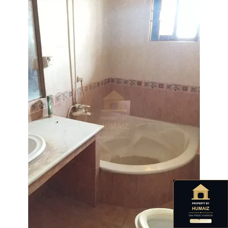 3-Bedroom Upper/Lower Portion (4 Bath, Unit 24) in DHA Phase 8 For Rent in DHA Phase 8 Karachi — Photograph 4