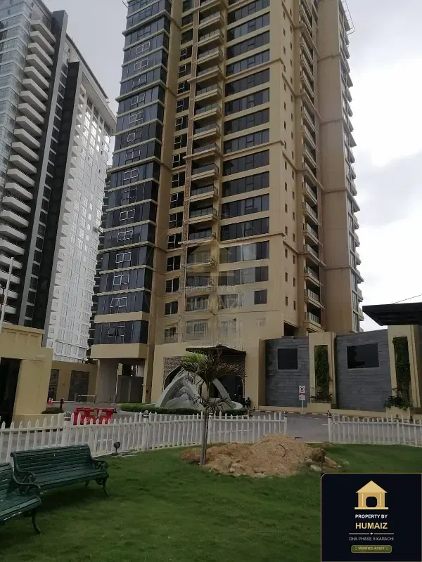 2-Bedroom Luxury Apartment (Sea Facing, 4 Bath, Suite 6) at Coral Towers For Sale in DHA Phase 8 Karachi — Photograph 20