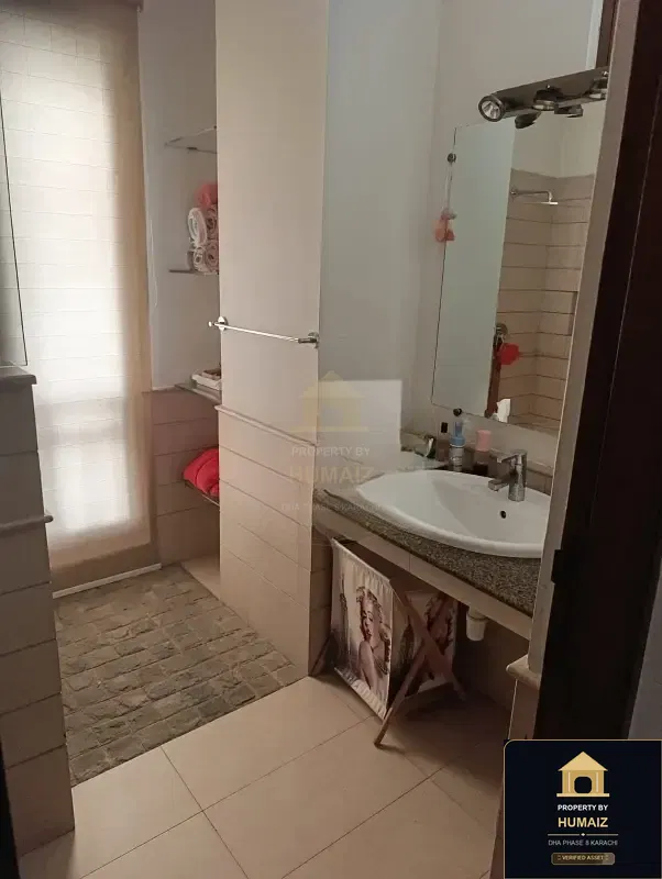 500 Sq. Yd. 6-Bedroom Luxury Villa (Basement, 6 Bath, Residence 5) in Zone A For Sale in DHA Phase 8 Karachi — Photograph 17