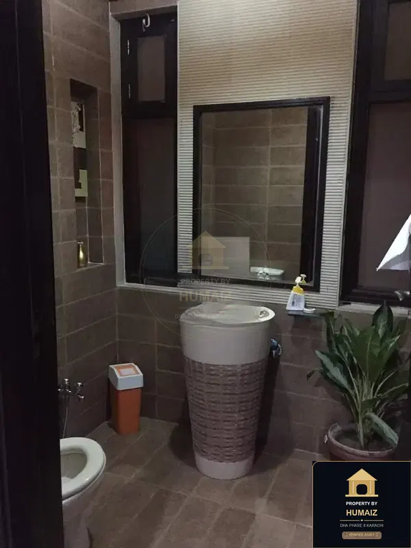 500 Sq. Yd. 4-Bedroom Luxury Villa (West Open, 5 Bath, Residence 3) in DHA Phase 8 For Sale in DHA Phase 8 Karachi — Photograph 14
