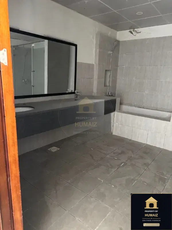 Luxury Penthouse Suite at Emaar Oceanfront For Sale in DHA Phase 8 Karachi — Photograph 19