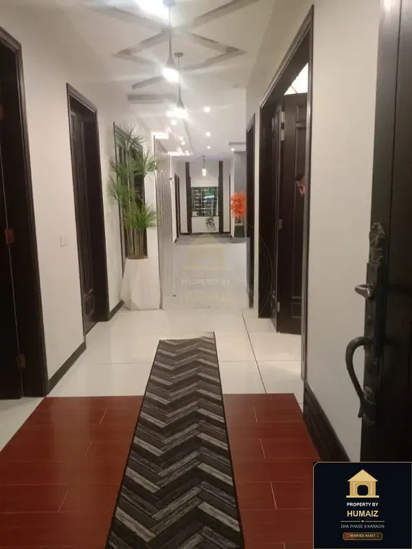 666 Sq. Yd. 6-Bedroom Luxury Villa (Basement, 7 Bath, Residence 25) in DHA Phase 8 For Sale in DHA Phase 8 Karachi — Photograph 3