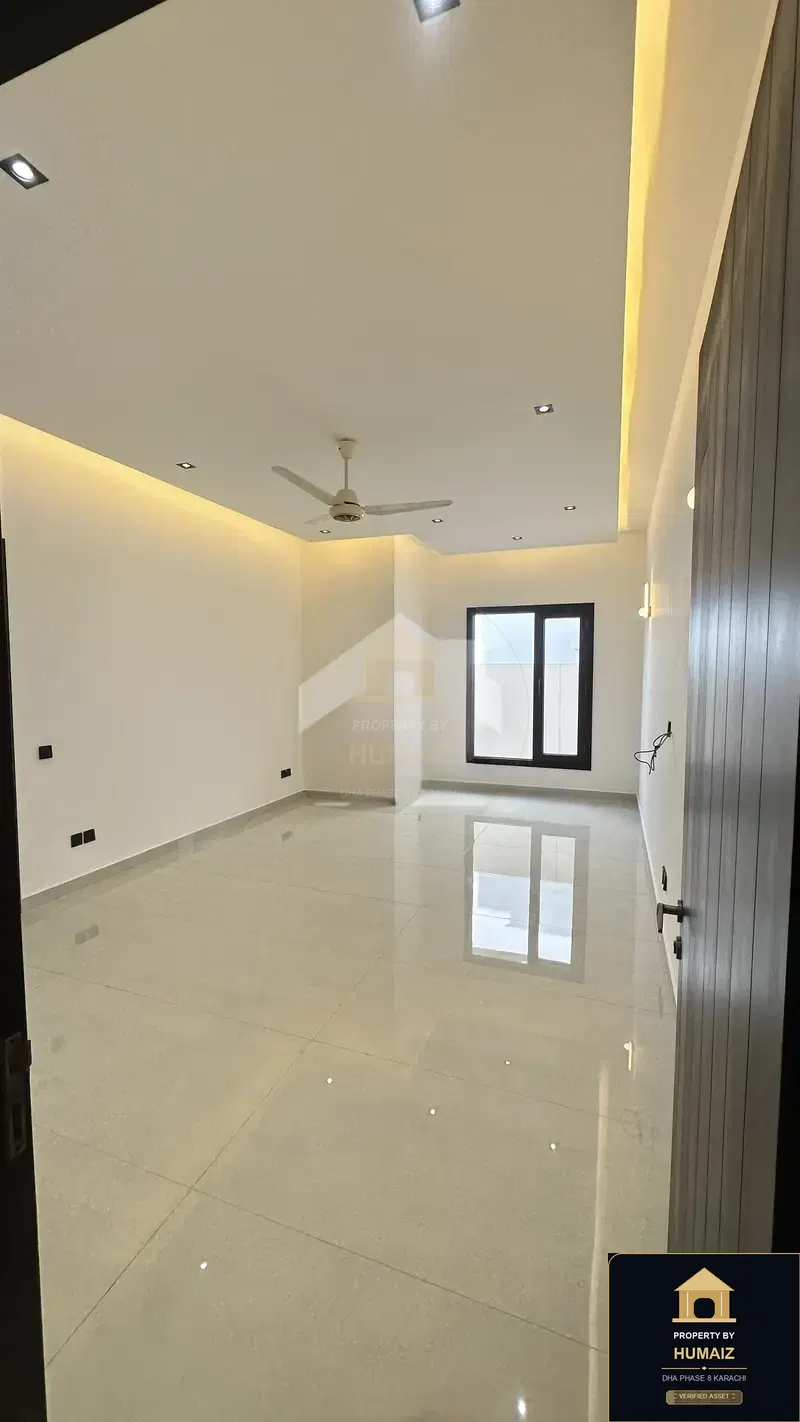500 Sq. Yd. 5-Bedroom Luxury Villa (Private Pool, 6 Bath, Residence 71) in DHA Phase 8 For Sale in DHA Phase 8 Karachi — Photograph 3