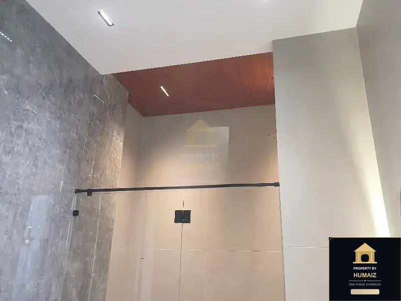 500 Sq. Yd. 6-Bedroom Luxury Villa (Basement, 6 Bath, Residence 1) in Zone A For Sale in DHA Phase 8 Karachi — Photograph 9