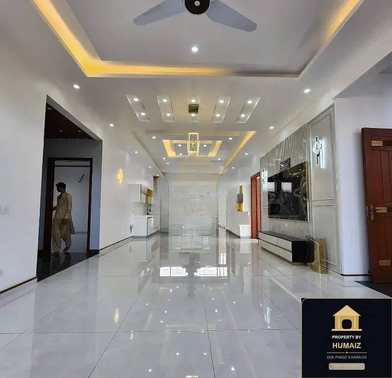 500 Sq. Yd. 8-Bedroom Luxury Villa in Zone A For Sale in DHA Phase 8 Karachi — Photograph 13