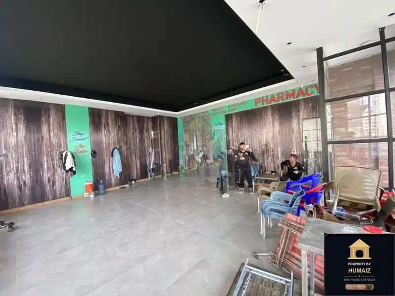 200 Sq. Yd. Commercial Retail Shop (Boulevard Facing, Unit 5) on Zulfiqar Commercial For Rent in DHA Phase 8 Karachi — Photograph 2