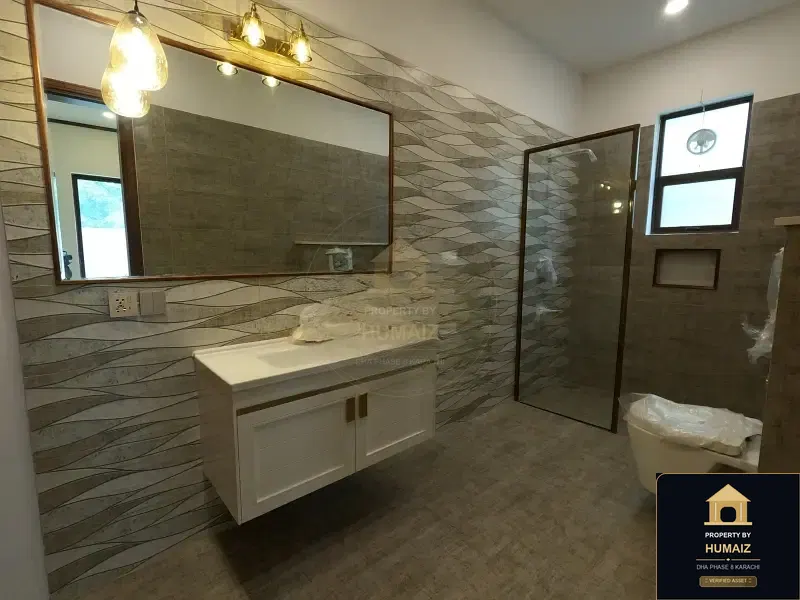 500 Sq. Yd. 5-Bedroom Luxury Villa (Basement, 5 Bath, Residence 21) in DHA Phase 8 For Sale in DHA Phase 8 Karachi — Photograph 18