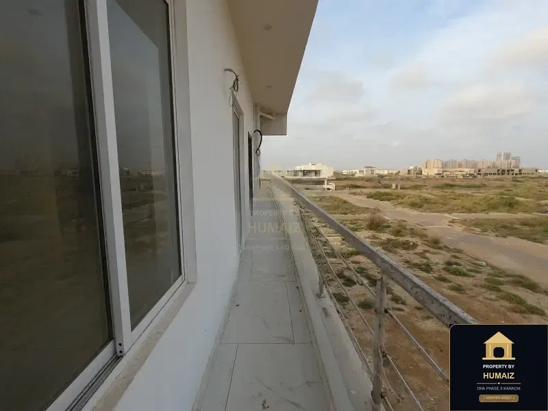 100 Sq. Yd. Commercial Building on Peninsula Commercial For Sale in DHA Phase 8 Karachi — Photograph 20