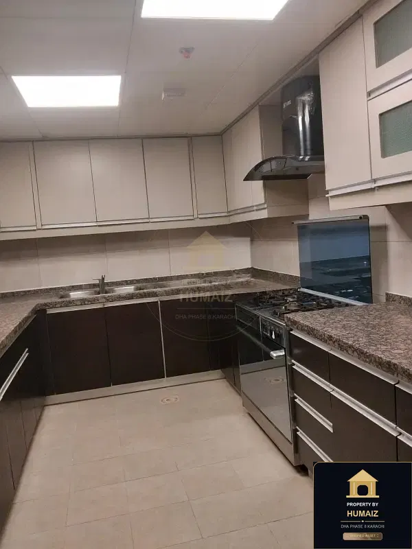 3-Bedroom Luxury Apartment (3 Bath, Suite 13) at Reef Towers For Rent in DHA Phase 8 Karachi — Photograph 5