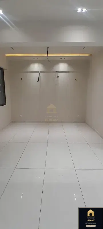 3-Bedroom Luxury Apartment (Brand New, 4 Bath, Suite 28) on Al-Murtaza Commercial For Sale in DHA Phase 8 Karachi — Photograph 4