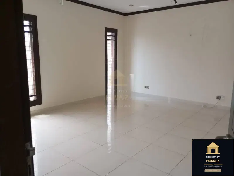 500 Sq. Yd. 5-Bedroom Luxury Villa (6 Bath, Residence 6) on Zulfiqar Commercial For Sale in DHA Phase 8 Karachi — Photograph 5