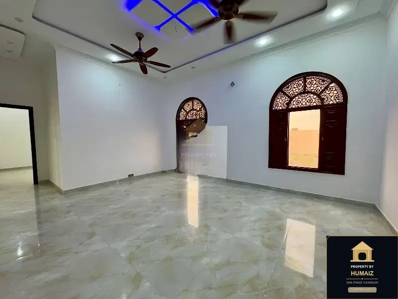 300 Sq. Yd. 6-Bedroom Luxury Villa (Sea Facing, 6 Bath, Residence 6) in Khayaban-e-Sahil For Sale in DHA Phase 8 Karachi — Photograph 3