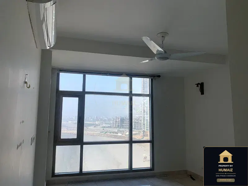 180 Sq. Yd. 2-Bedroom Luxury Villa at Pearl Towers For Sale in DHA Phase 8 Karachi — Photograph 9