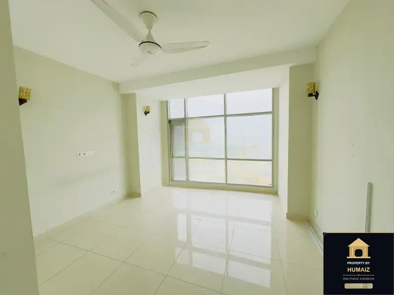 3-Bedroom Luxury Apartment (Sea Facing, 5 Bath, Suite 3) at Pearl Towers For Rent in DHA Phase 8 Karachi — Photograph 9