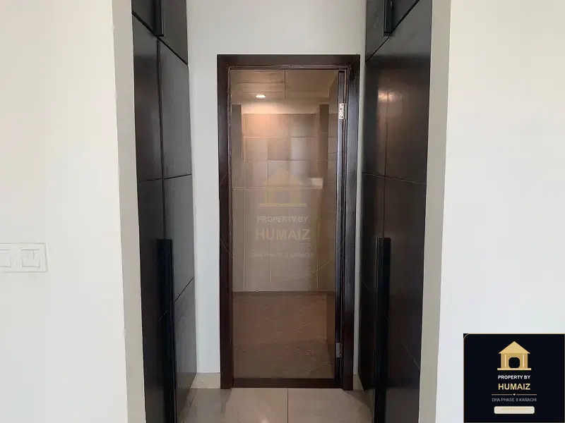 180 Sq. Yd. 2-Bedroom Luxury Villa at Pearl Towers For Sale in DHA Phase 8 Karachi — Photograph 10