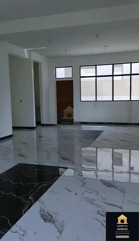 100 Sq. Yd. Commercial Building (Basement, 4 Bath, Unit 1) on Zulfiqar Commercial For Sale in DHA Phase 8 Karachi — Photograph 12