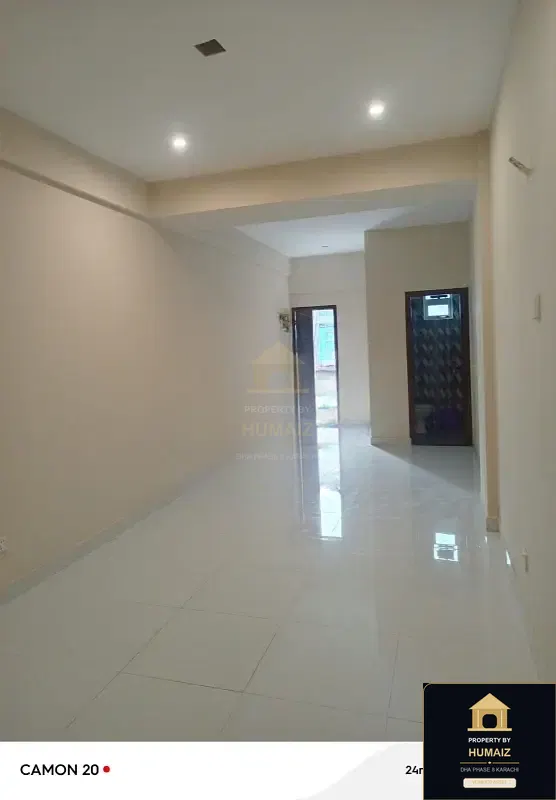44 Sq. Yd. Corporate Office Space on Al-Murtaza Commercial For Sale in DHA Phase 8 Karachi — Photograph 5