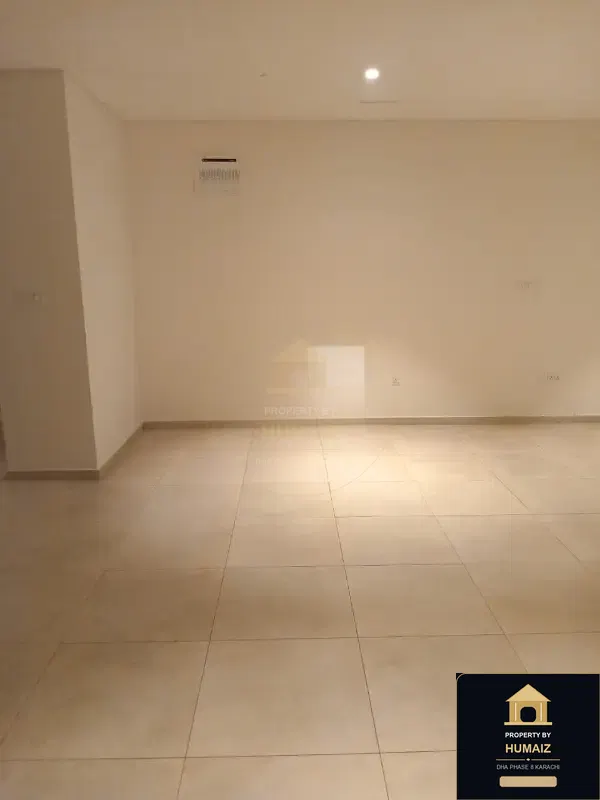 3-Bedroom Luxury Apartment (Sea Facing, 4 Bath, Suite 24) at The Views For Rent in DHA Phase 8 Karachi — Photograph 18