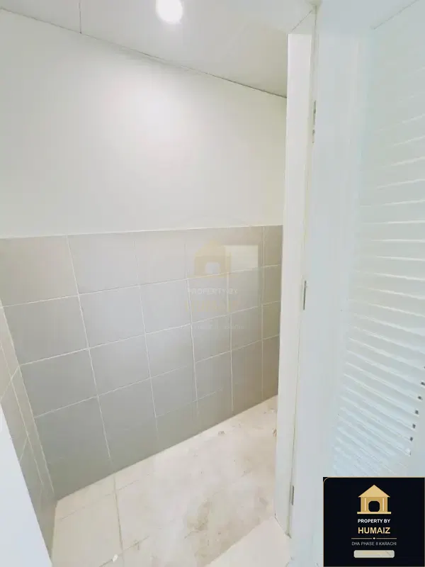 3-Bedroom Luxury Apartment (Sea Facing, 5 Bath, Suite 3) at Pearl Towers For Rent in DHA Phase 8 Karachi — Photograph 33