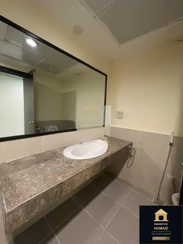 3-Bedroom Luxury Apartment (Sea Facing, 5 Bath, Suite 15) at Coral Towers For Sale in DHA Phase 8 Karachi — Photograph 27