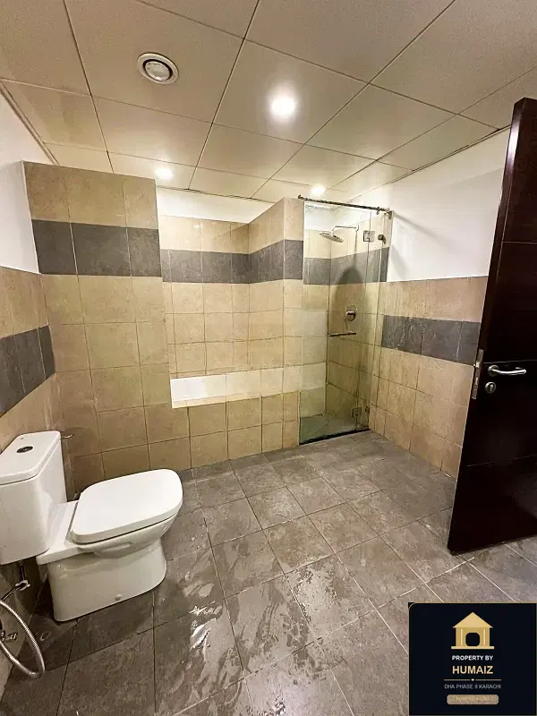 3-Bedroom Luxury Apartment (Sea Facing, 4 Bath, Suite 1) at Reef Towers For Rent in DHA Phase 8 Karachi — Photograph 32