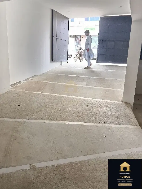 3-Bedroom Luxury Apartment (Boulevard Facing, 3 Bath, Suite 18) on Al-Murtaza Commercial For Rent in DHA Phase 8 Karachi — Photograph 12
