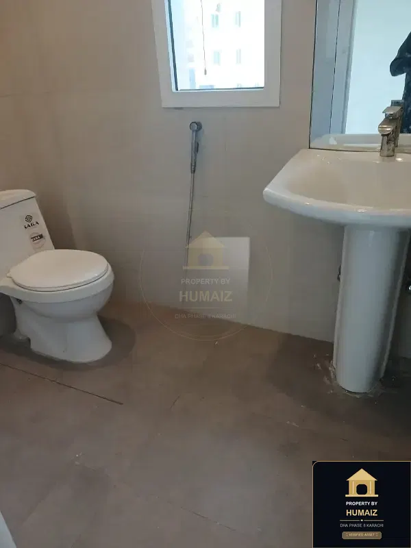 3-Bedroom Luxury Apartment (Corner, 4 Bath, Suite 35) on Al-Murtaza Commercial For Sale in DHA Phase 8 Karachi — Photograph 13