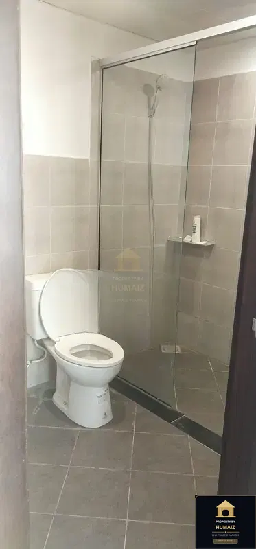 4-Bedroom Luxury Apartment (Sea Facing, 5 Bath, Suite 5) at Pearl Towers For Rent in DHA Phase 8 Karachi — Photograph 17