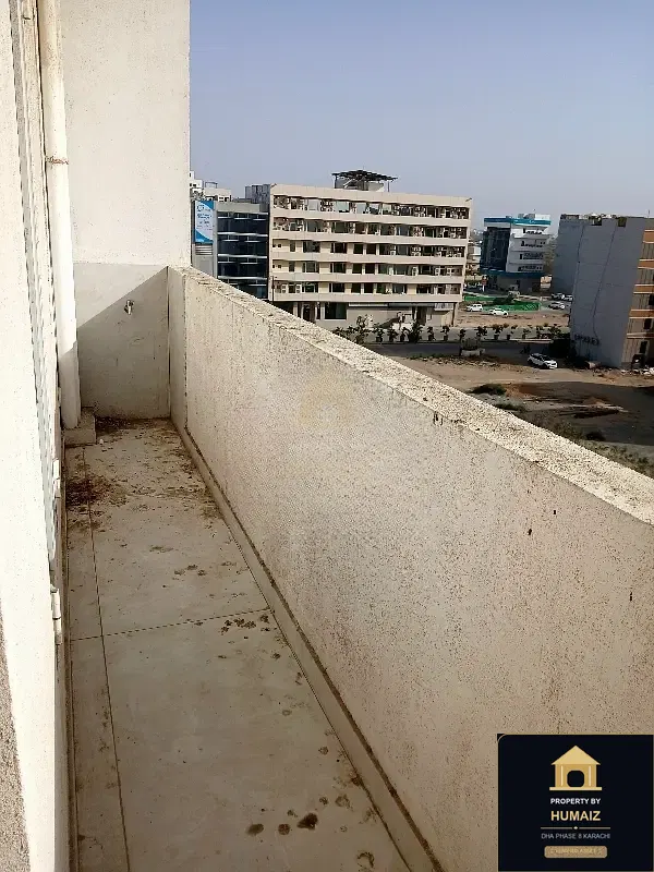 2-Bedroom Luxury Apartment (Boulevard Facing, 2 Bath, Suite 1) on Zulfiqar Commercial For Sale in DHA Phase 8 Karachi — Photograph 7