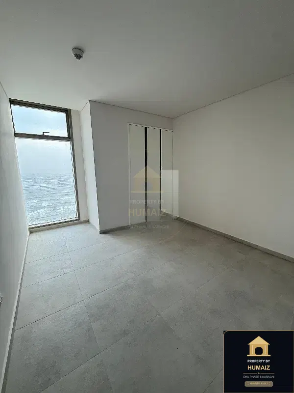 2-Bedroom Luxury Apartment (Sea Facing, 3 Bath, Suite 21) at The Views For Rent in DHA Phase 8 Karachi — Photograph 7