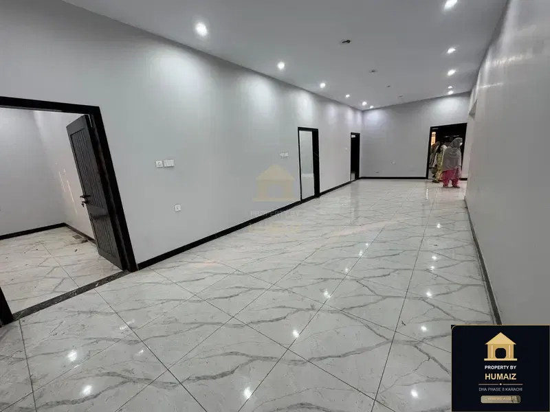 3-Bedroom Upper/Lower Portion (4 Bath, Unit 102) in DHA Phase 8 For Rent in DHA Phase 8 Karachi — Photograph 3
