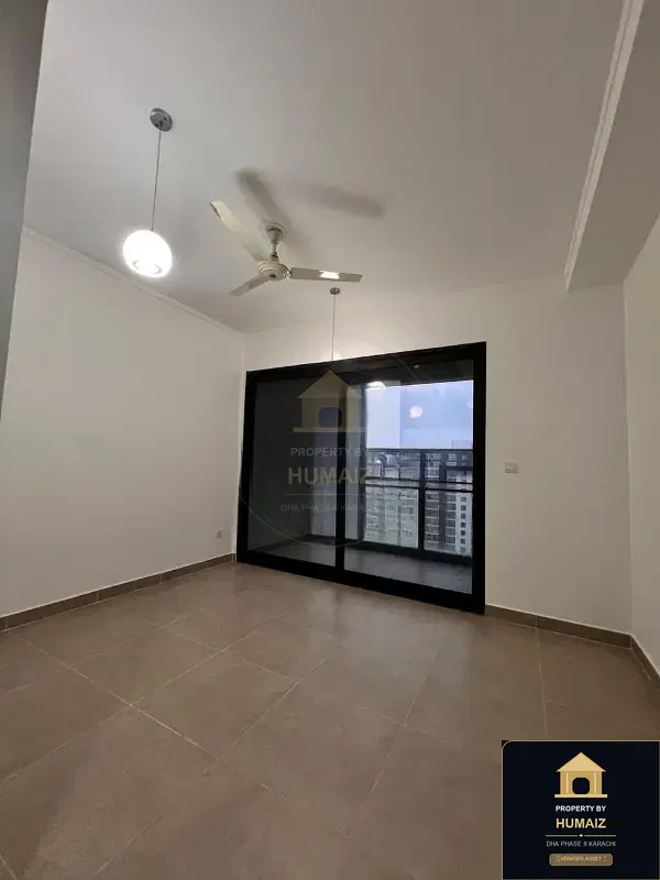 4-Bedroom Luxury Apartment (Sea Facing, 4 Bath, Suite 1) at Emaar Oceanfront For Sale in DHA Phase 8 Karachi — Photograph 3