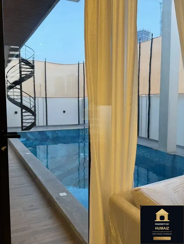 500 Sq. Yd. 5-Bedroom Luxury Villa in Khayaban-e-Shaheen For Sale in DHA Phase 8 Karachi — Photograph 11
