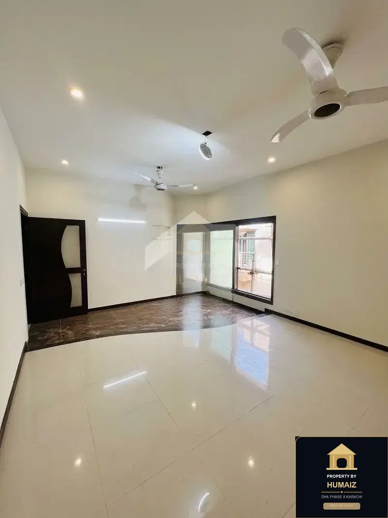 4-Bedroom Upper/Lower Portion (5 Bath, Unit 12) in DHA Phase 8 For Rent in DHA Phase 8 Karachi — Photograph 14