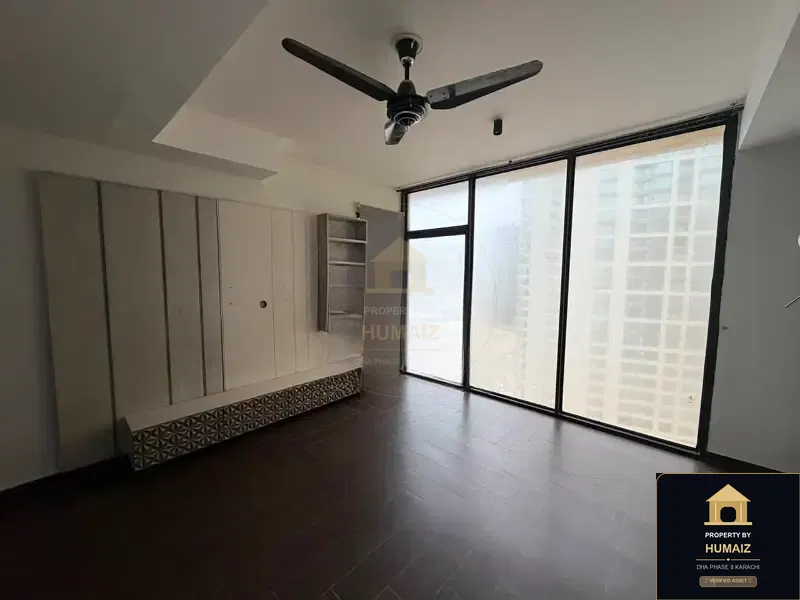 2-Bedroom Luxury Apartment (Sea Facing, 2 Bath, Suite 22) at Coral Towers For Sale in DHA Phase 8 Karachi — Photograph 11